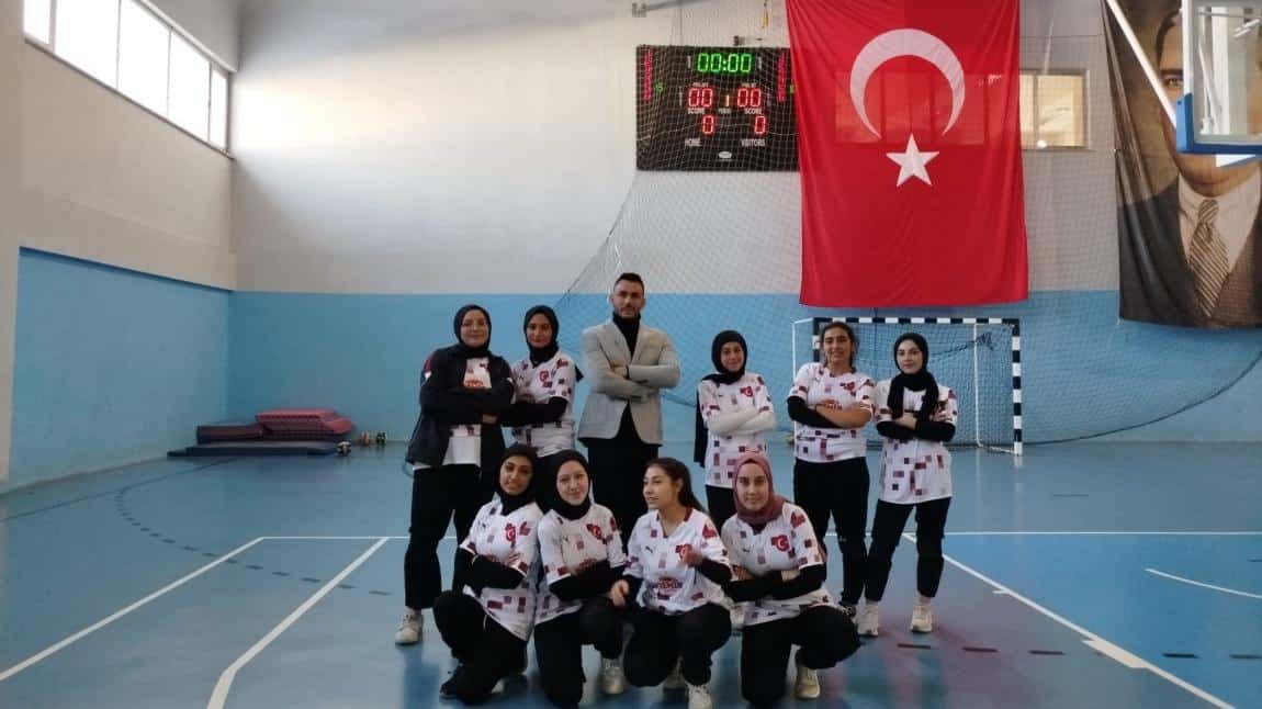  KELKİT İLÇESİ KIZ VOLEYBOL TURNUVASI ŞAMPİYONUYUZ! 